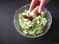 Gurkensalat mit Dill