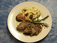 Lammrücken im Kräutermantel